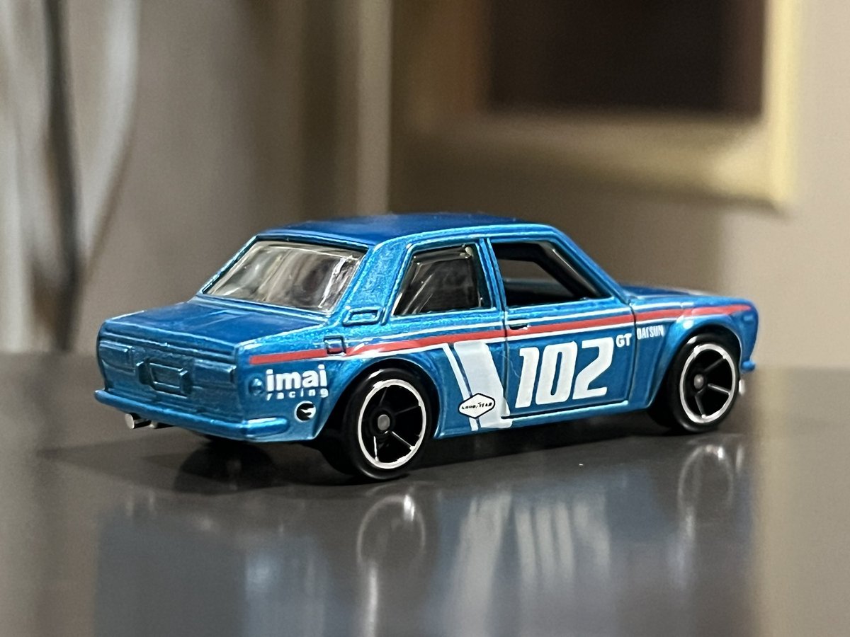 ホットウィールのダットサンブルーバード510 新色が出る度に人気モデル