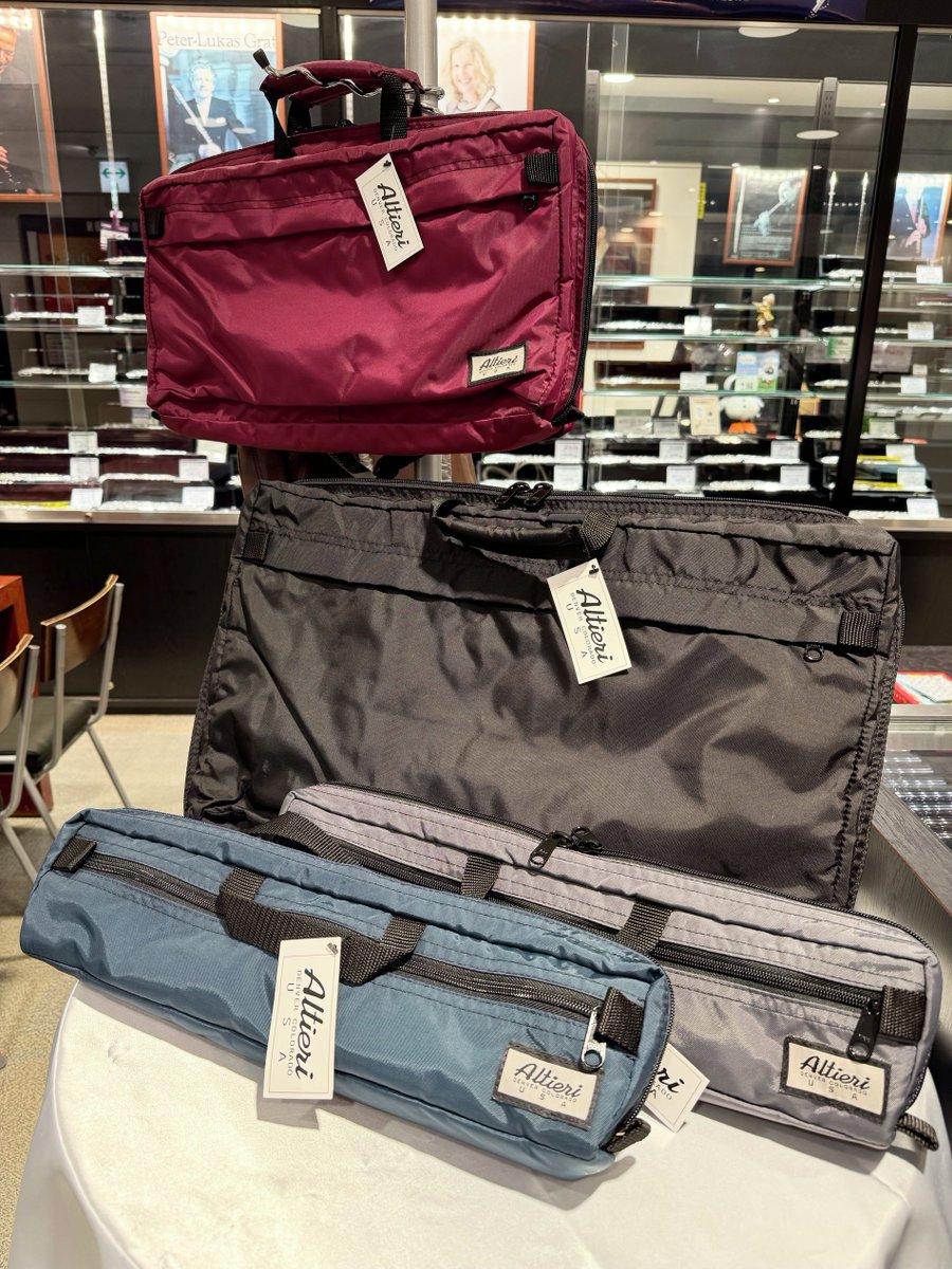 アルティエリ】 久しぶりにフルートケースカバー、リュックの入荷です