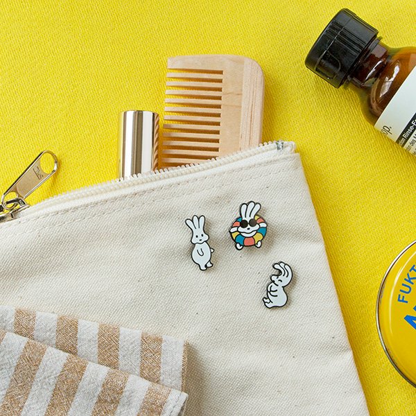 バムとケロのグッズ】 バムとケロ おじぎちゃんピンバッヂ