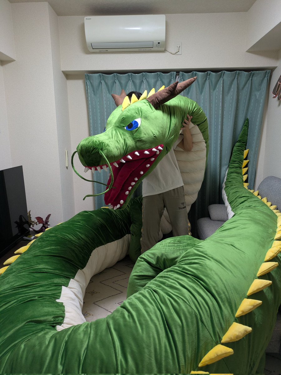 東洋龍の巨大ぬいぐるみを制作いたしました🐉 全長10メートル巨体です