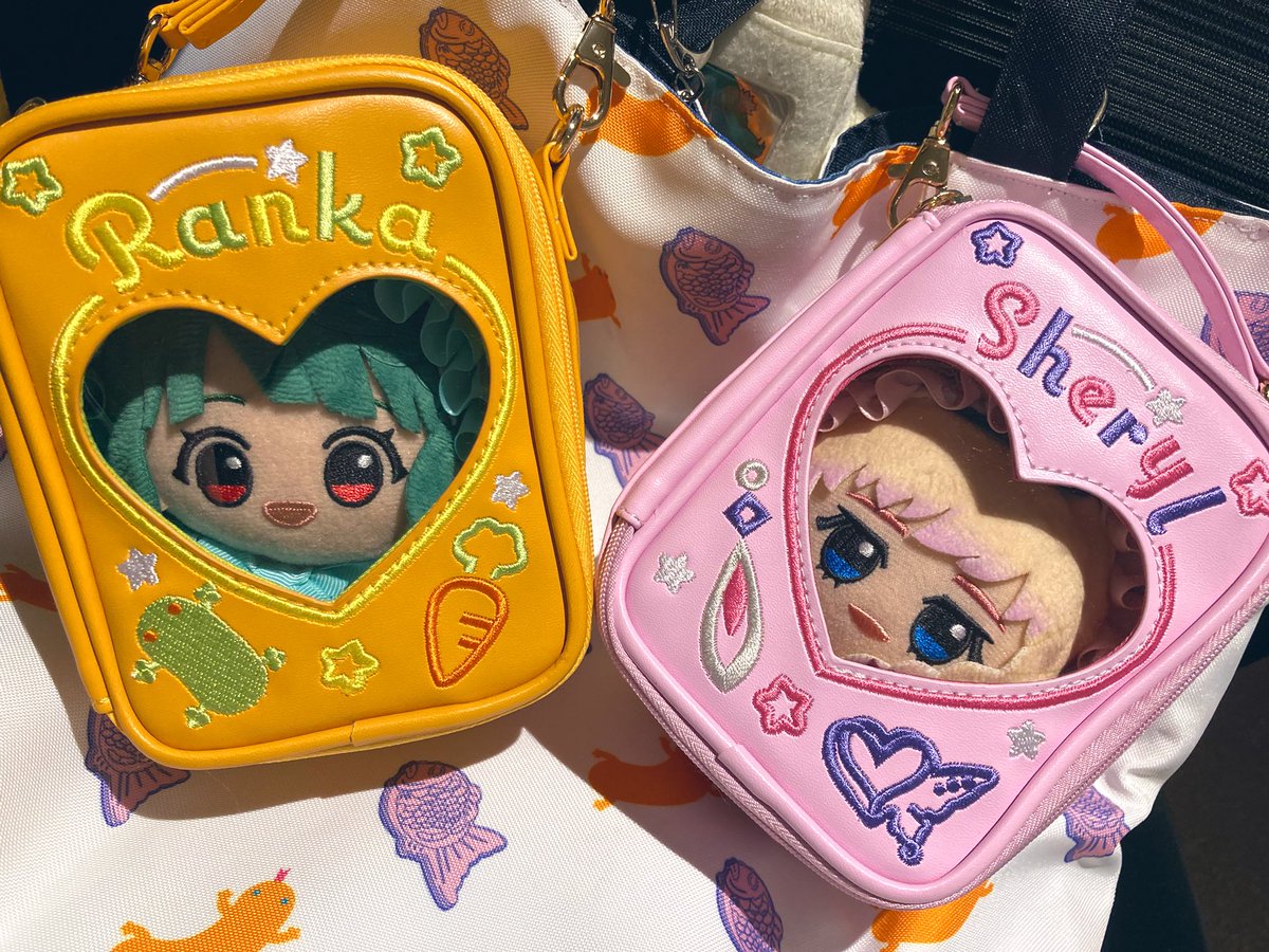 マクロス万博でやっとぬいポーチゲットしたんだー！！💚🩷