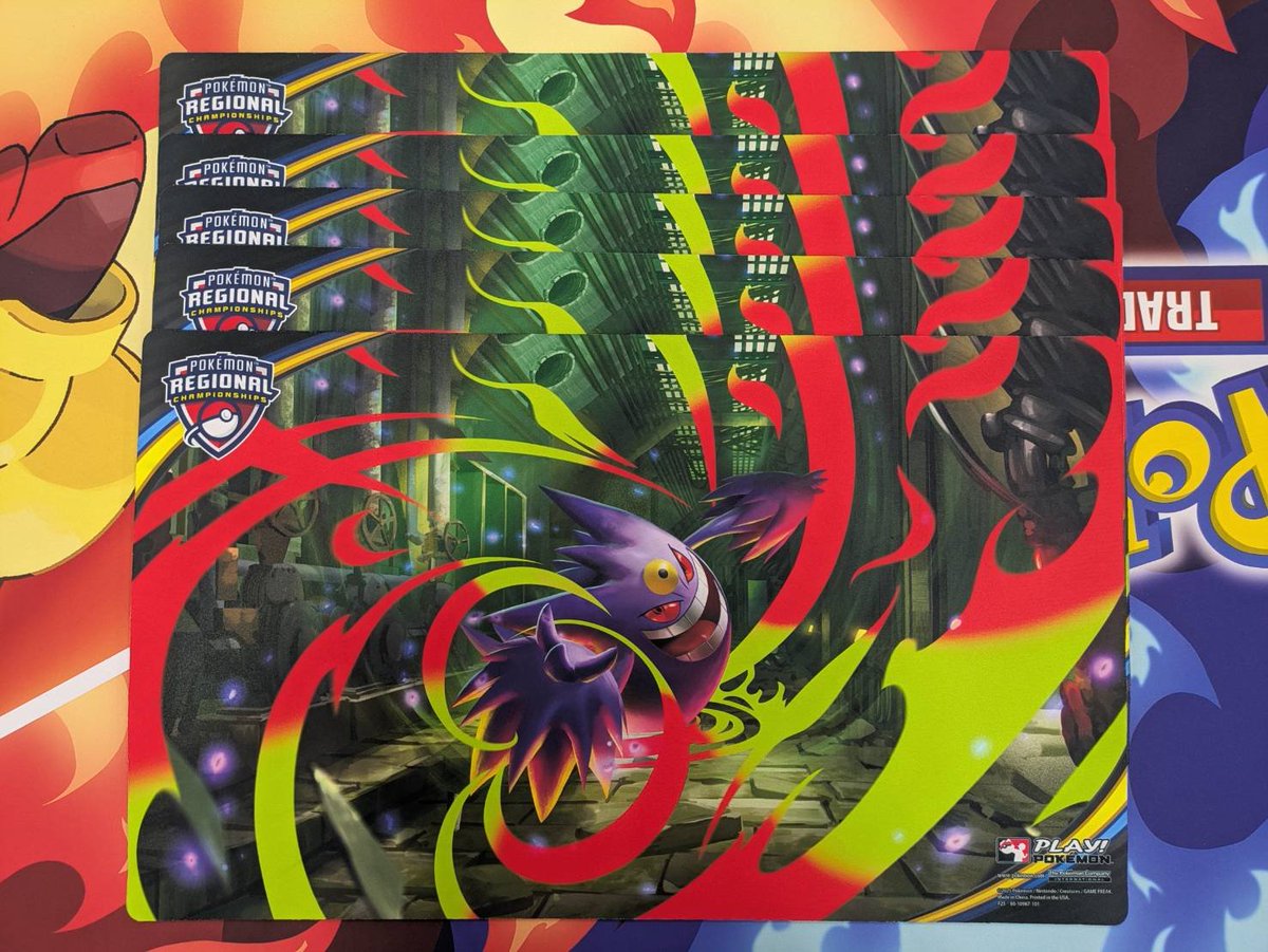 メガゲンガー プレイマット 店舗限定17,800円税込みにて販売中