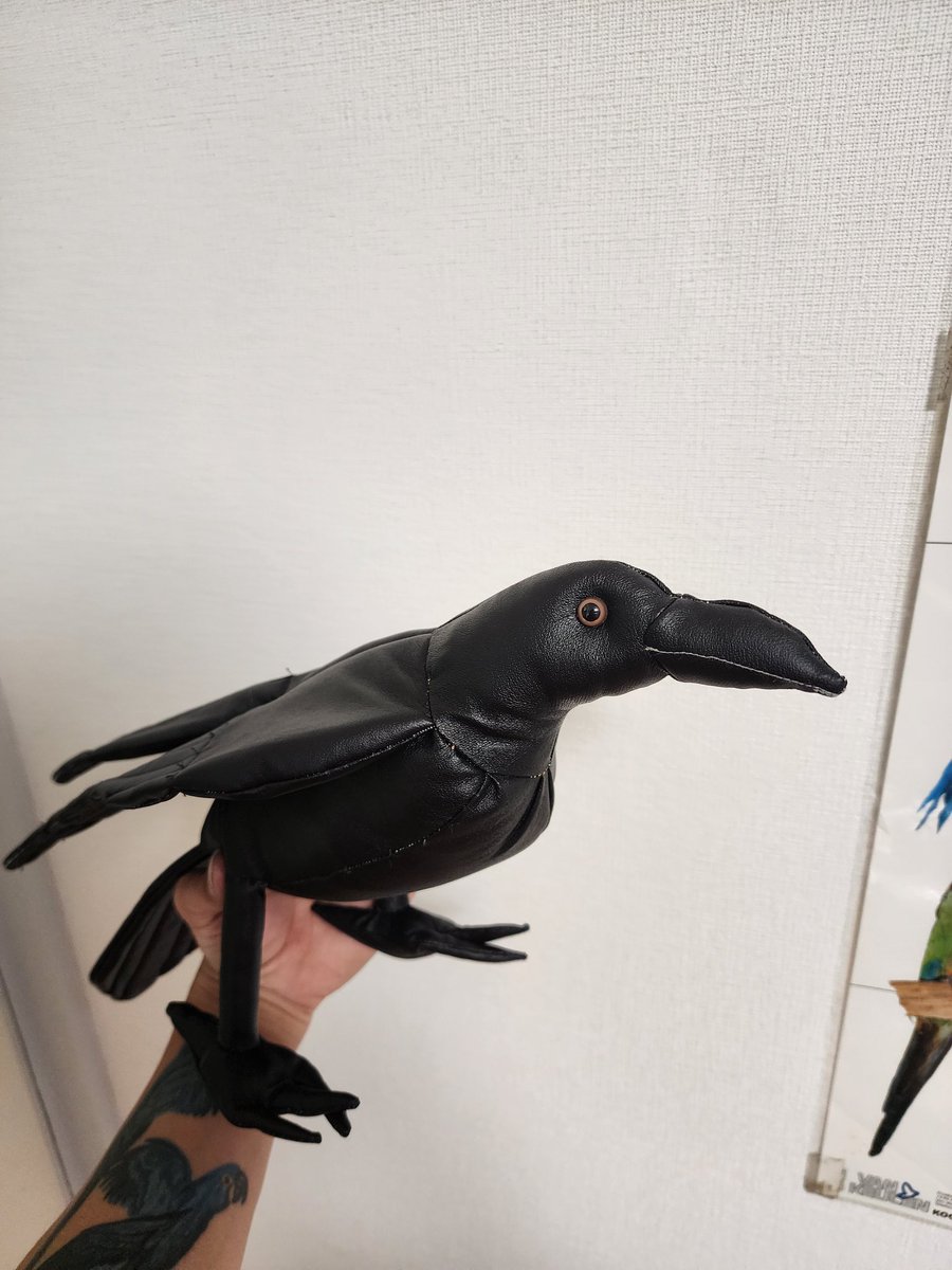 実は完成しちゃったりしてます。 レザークロウ #手芸 #plushie