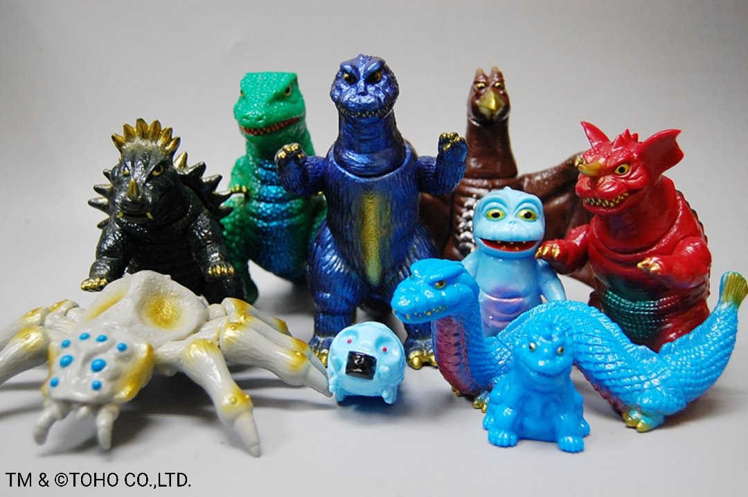 RT @SUNGUTS: #ワンフェス2026冬 販売品の「怪獣総進撃」登場怪獣