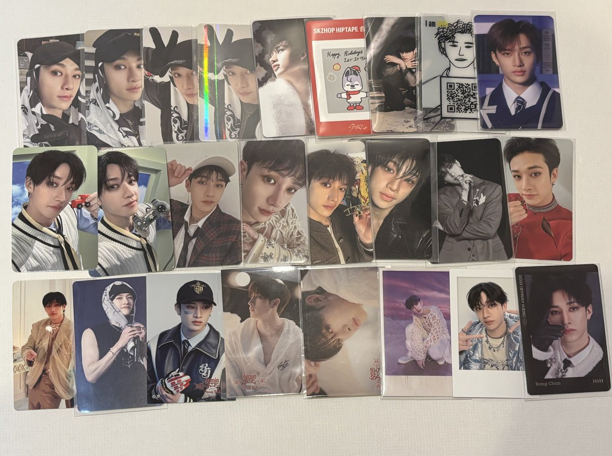 交換】straykidsスキズ トレカ 譲）画像1〜8枚目 求）過去 アイエン 未