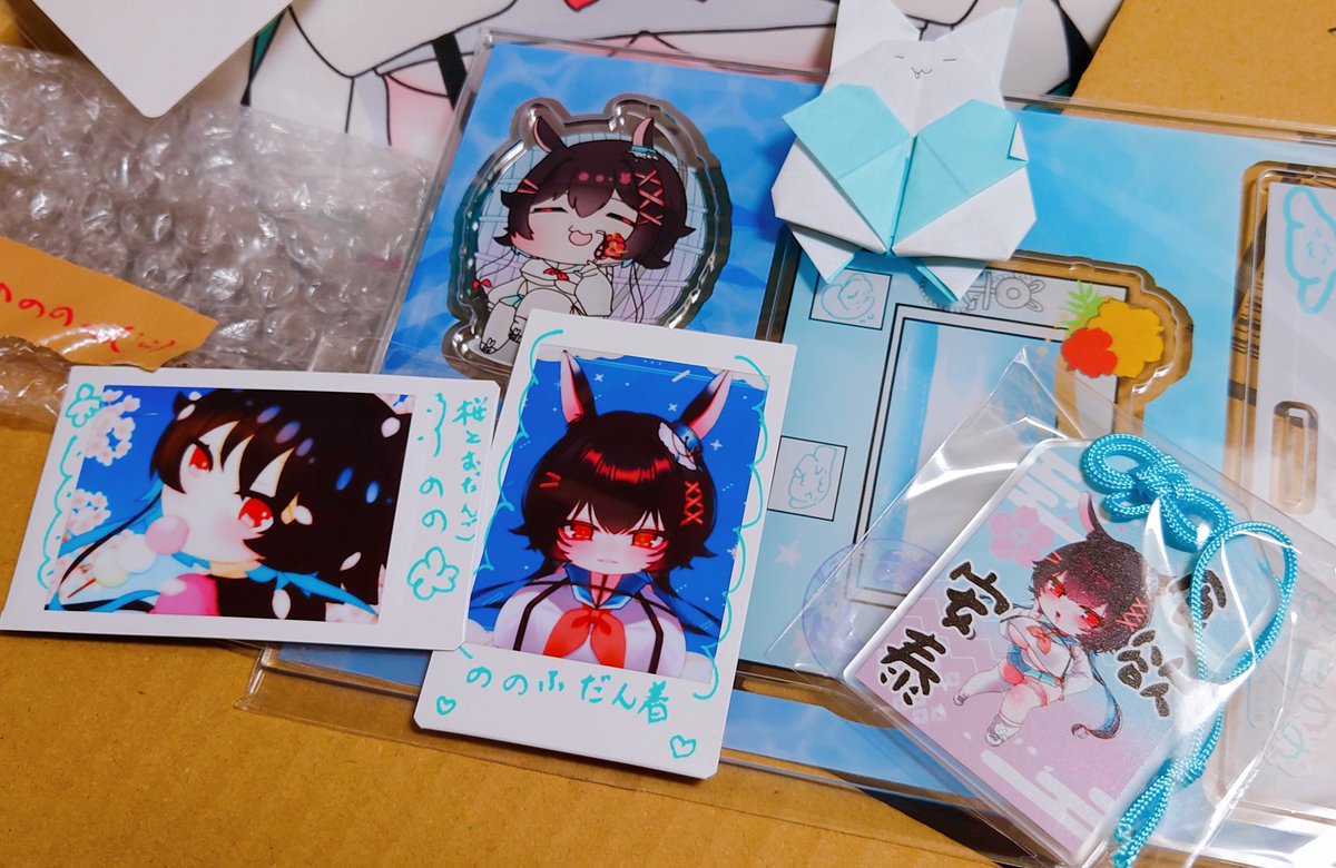 ののさんの4周年グッズ届きました〜(*´▽｀*)♪クッションかわいいっ