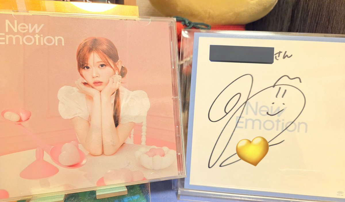 ついにリクちゃんのサインが手元に！🐿💛 穏やかな表情が可愛すぎる