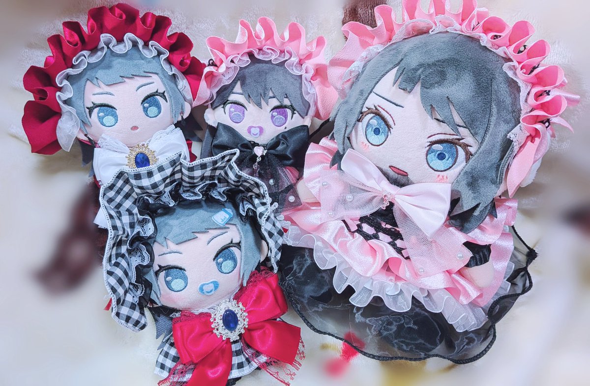 ぷち海鈴にばかりお洋服を作っていたので、ぬい海鈴にも可愛いお洋服を