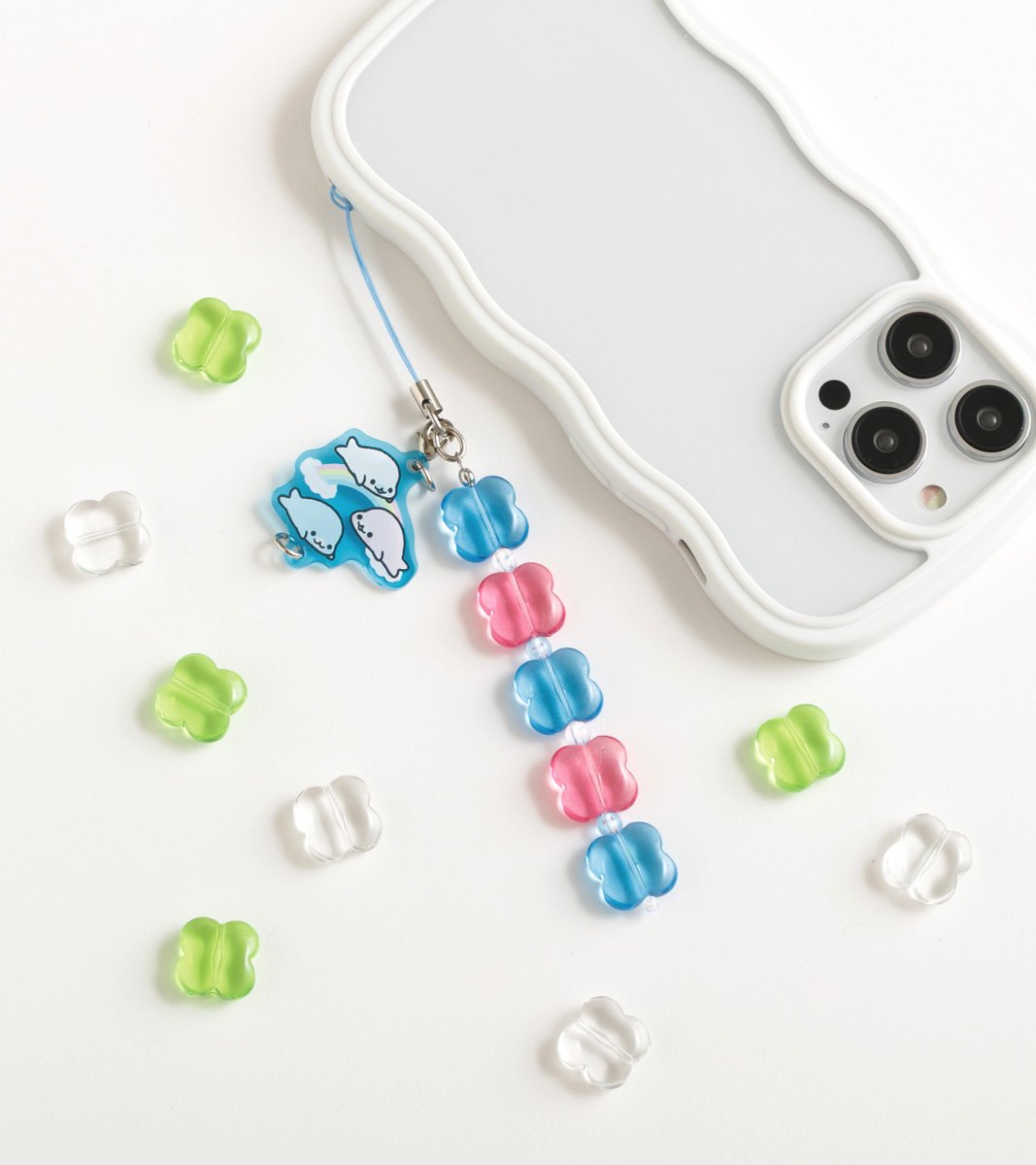 🍀／✨✨ サンエックスタウンテーマから発売のビーズストラップ