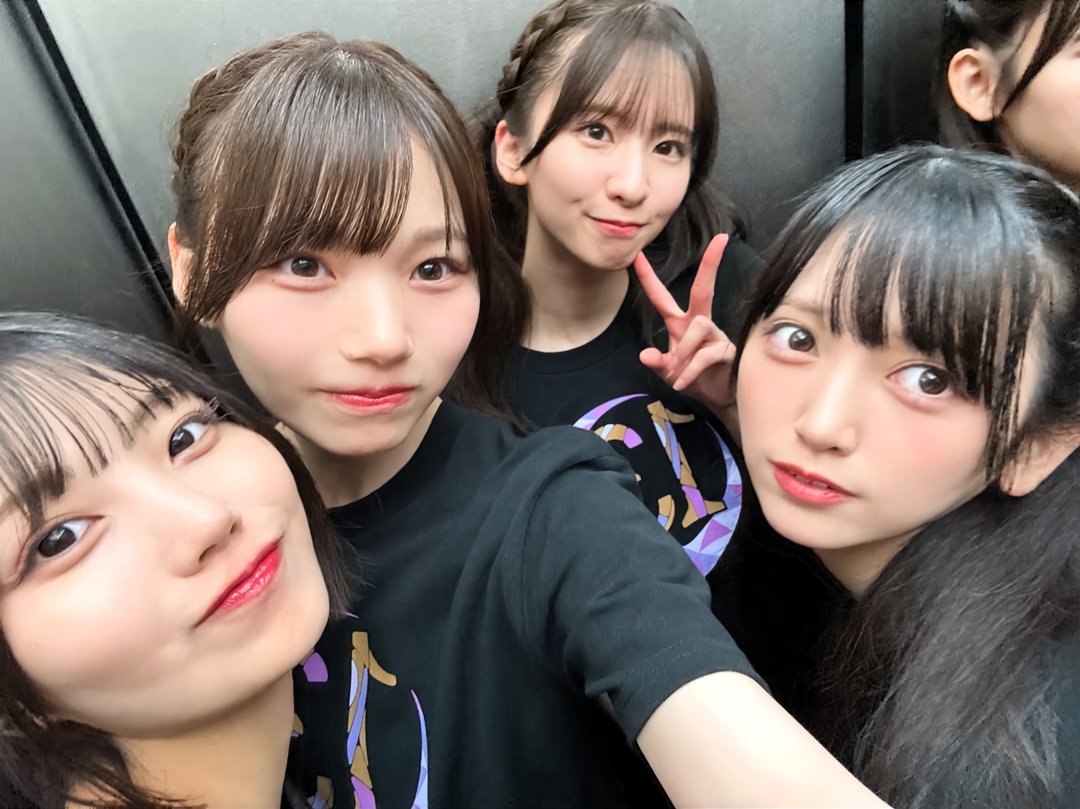 乃木坂46の5期生で仲良しの4人。今回選抜初センターの池田瑛紗ちゃん