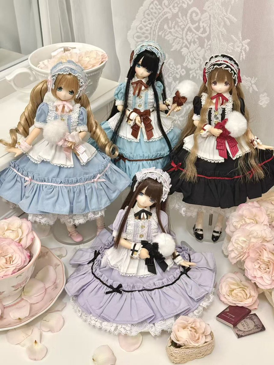 やさしいブルーに ピンクのリボンを添えて 少しだけときめく可愛さ