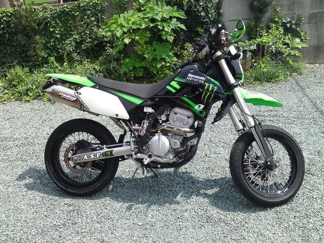 バイク歴を晒せ ライブDio ZX(規制前) ↓ DトラッカーX ↓ Z1000(10年