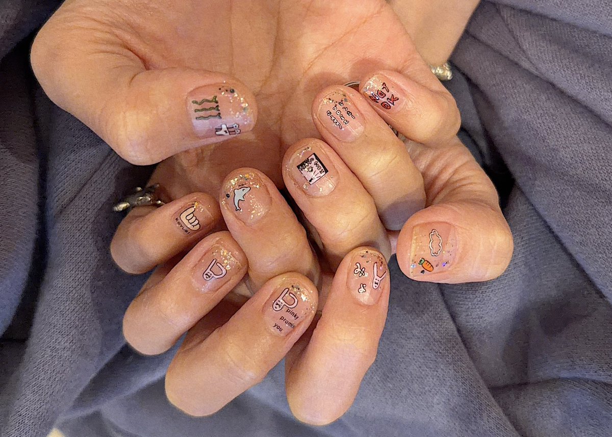 やほ〜！ ファンクラブツアーのグッズができました🐰 まずは第一弾