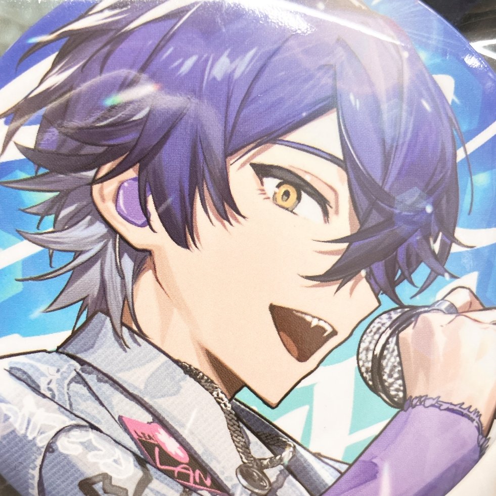 入荷情報】 🎼シクフォニ 🎼 缶バッジ アクキー アクリルスタンド