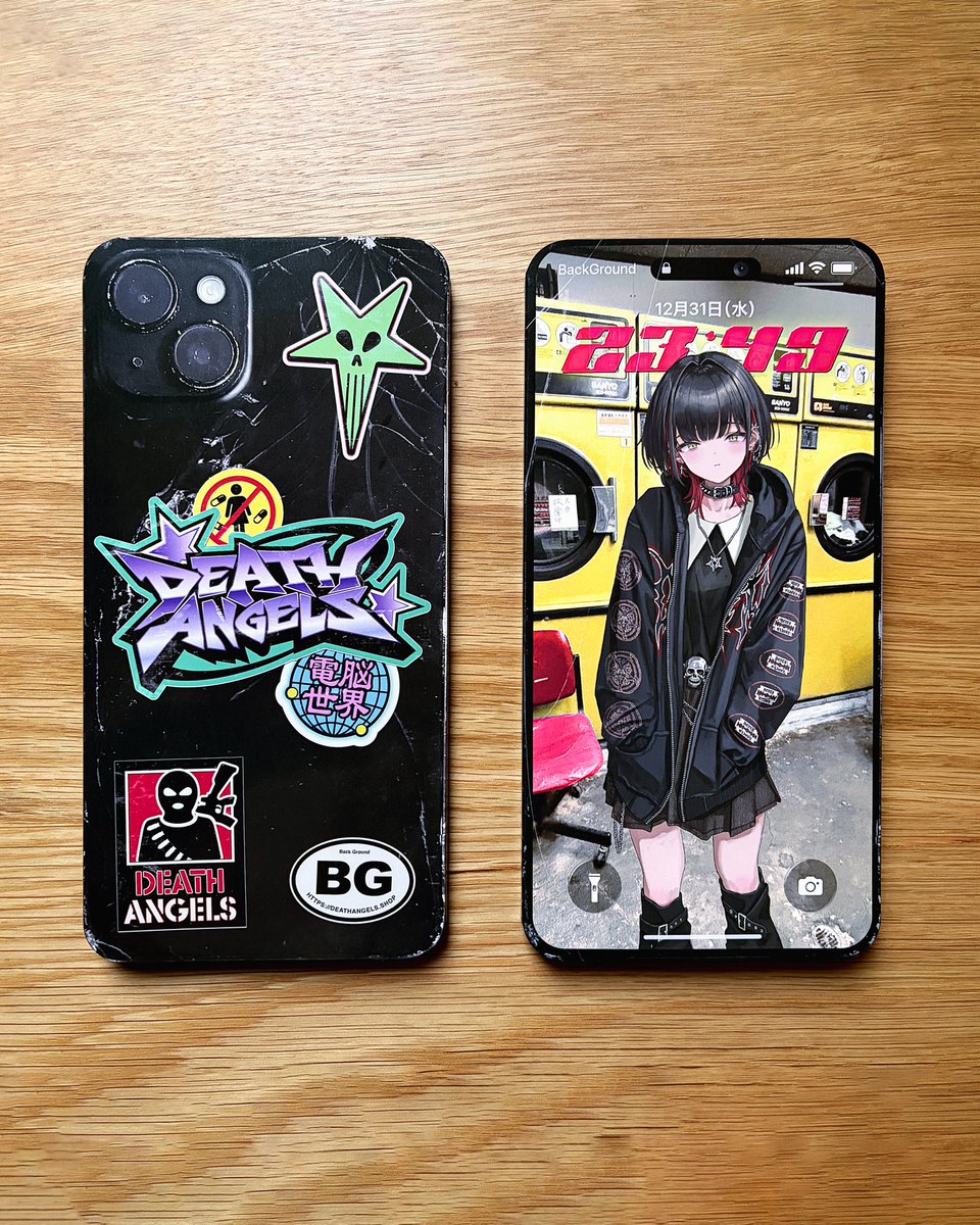 ポスターとか色々入った封筒。 ・キラカード風のイラスト集(ホロ+