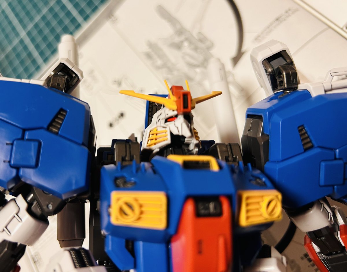 MG Sガンダム タスクフォースα パチ組み完了〜👌 目を赤で塗装して