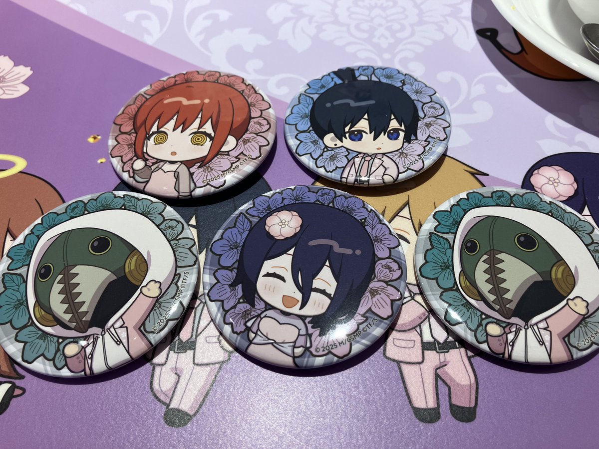 ミニキャラ缶バッジはマキマさんアキレゼ暴力魔人2 #劇場版チェンソー