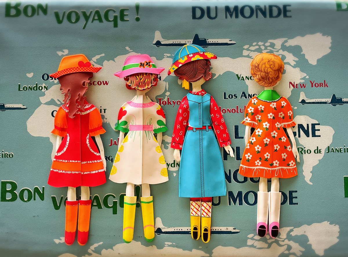 こんにちは😊 #タケミ 『ファッションポーズ きせかえ人形』は4人に