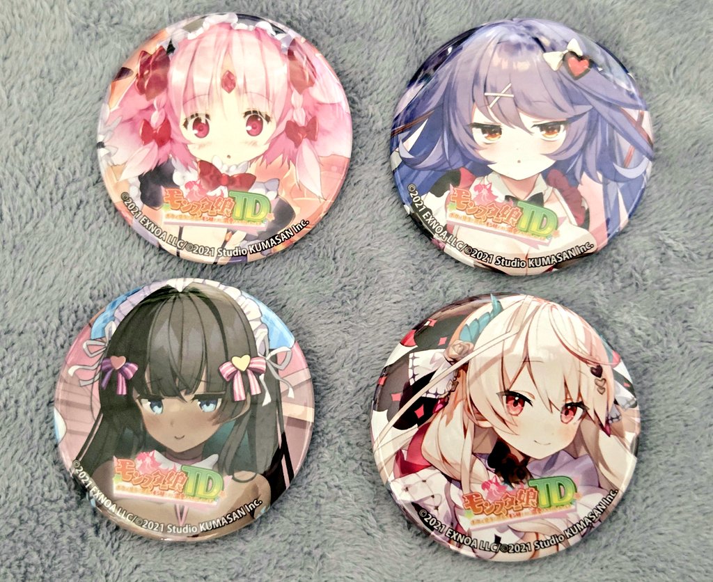 4つ買ったけど、ダブらなくてよかっただち！アクスタは飾ったらまた