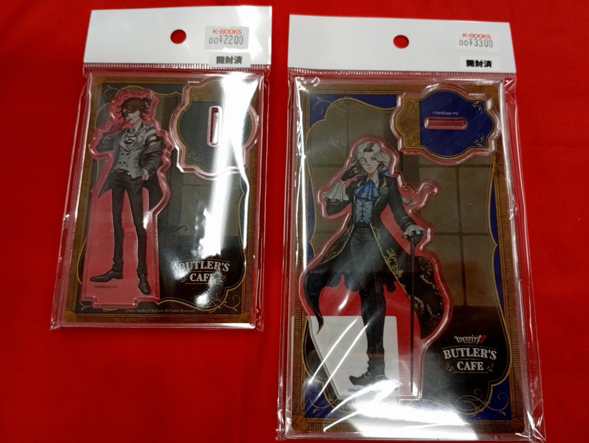 入荷情報】 第五人格 バトラーズカフェ アクリルスタンド 囚人 写真家