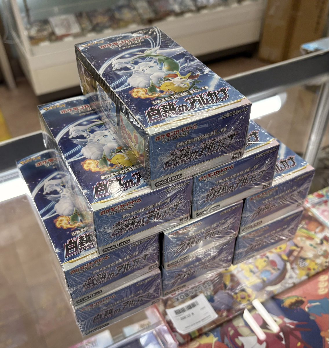 ボックスや鑑定品もお買上げ頂いてます🎁 ご購入ありがとうございました‼️