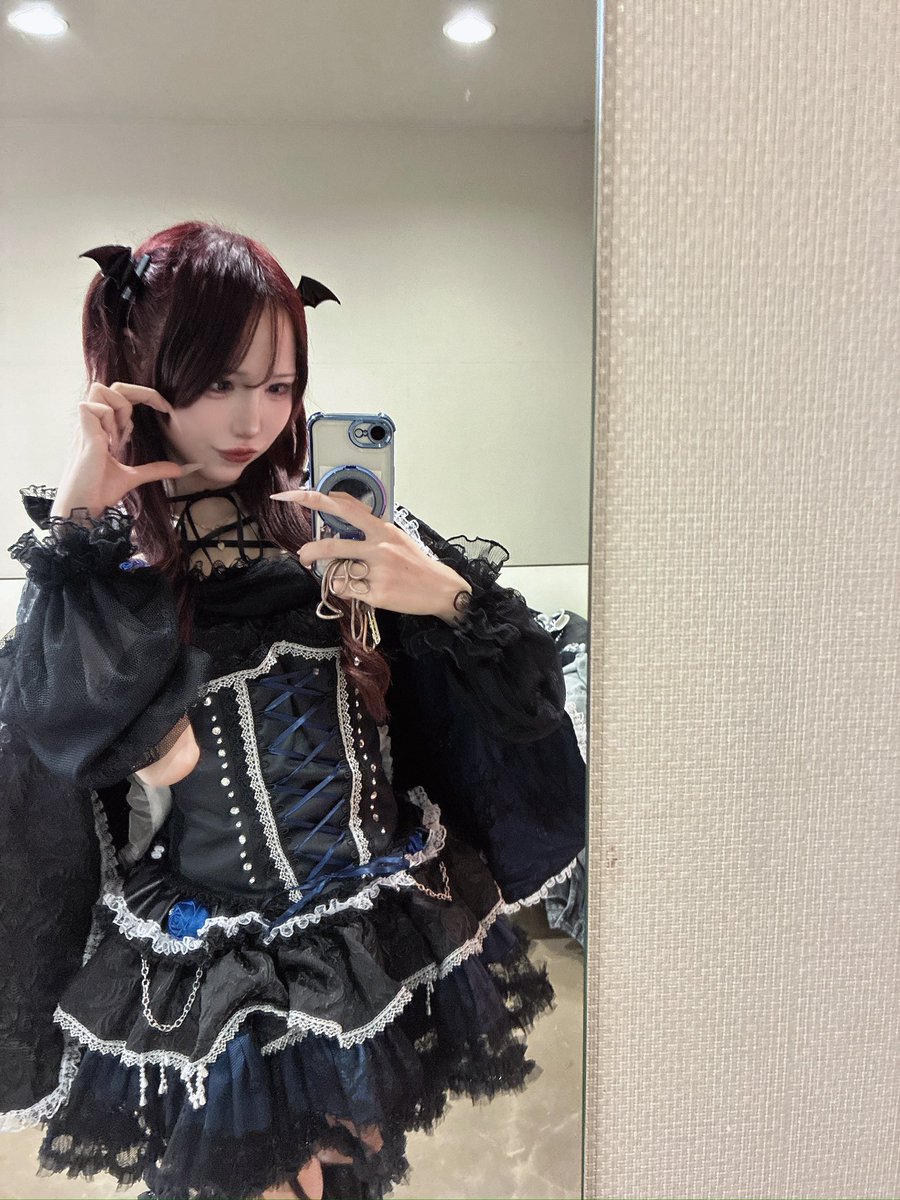 あした(՞⸝⸝ ̫⸝⸝՞)و ハロウィン衣装ほんとにかわいーのでみにきて