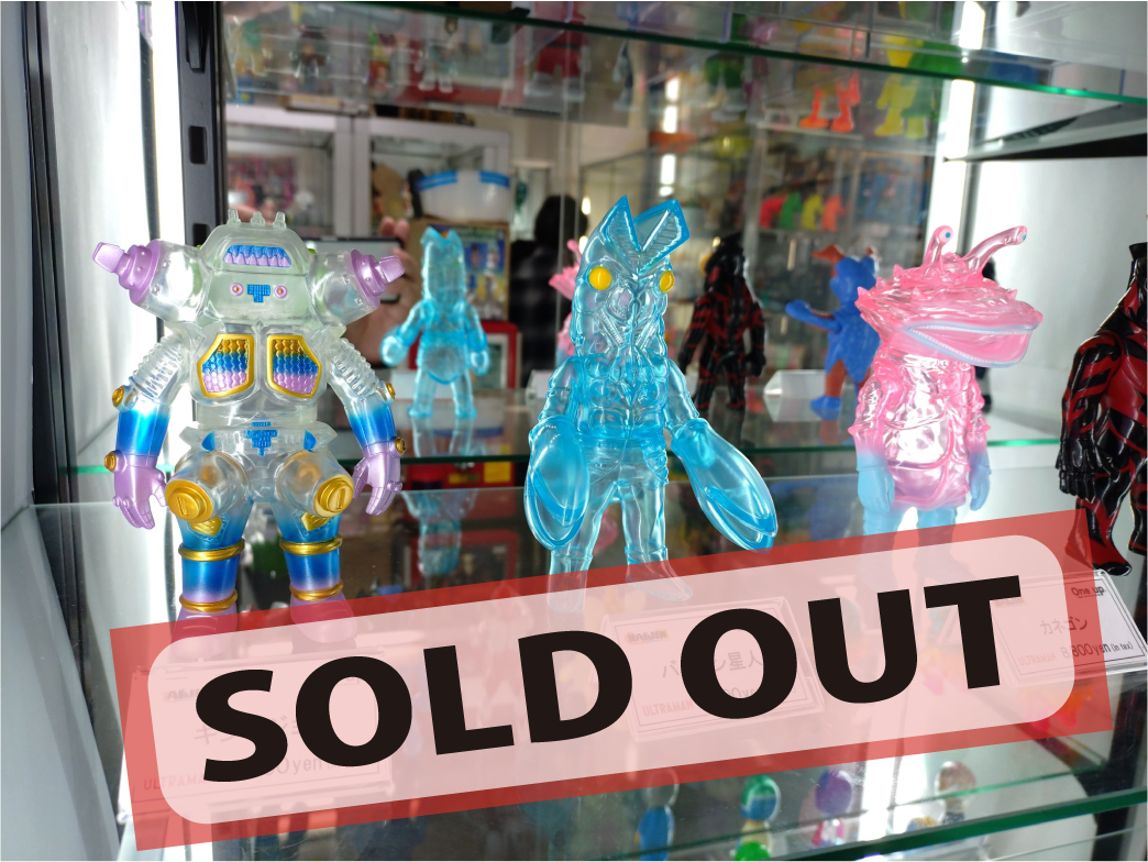 昨年の福岡のSofviQ ↓ 先日のワンフェス で販売したKAIJINさん