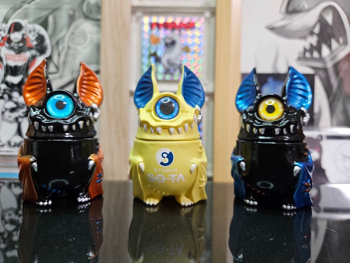 うちの子紹介 #カゲマルデザイン さんのガチャ達です。 いつかソフビを