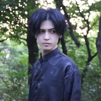 King Gnuのグッズ 『REVIVAL GNU SWEAT』です🐃 色もデザインも