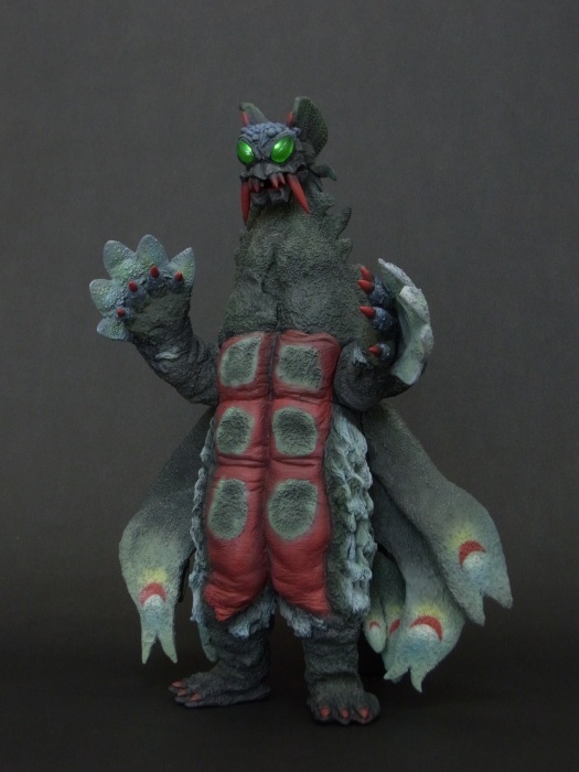 蛾超獣ドラゴリー 発光ver.」エクスプラス 少年リック 大怪獣シリーズ