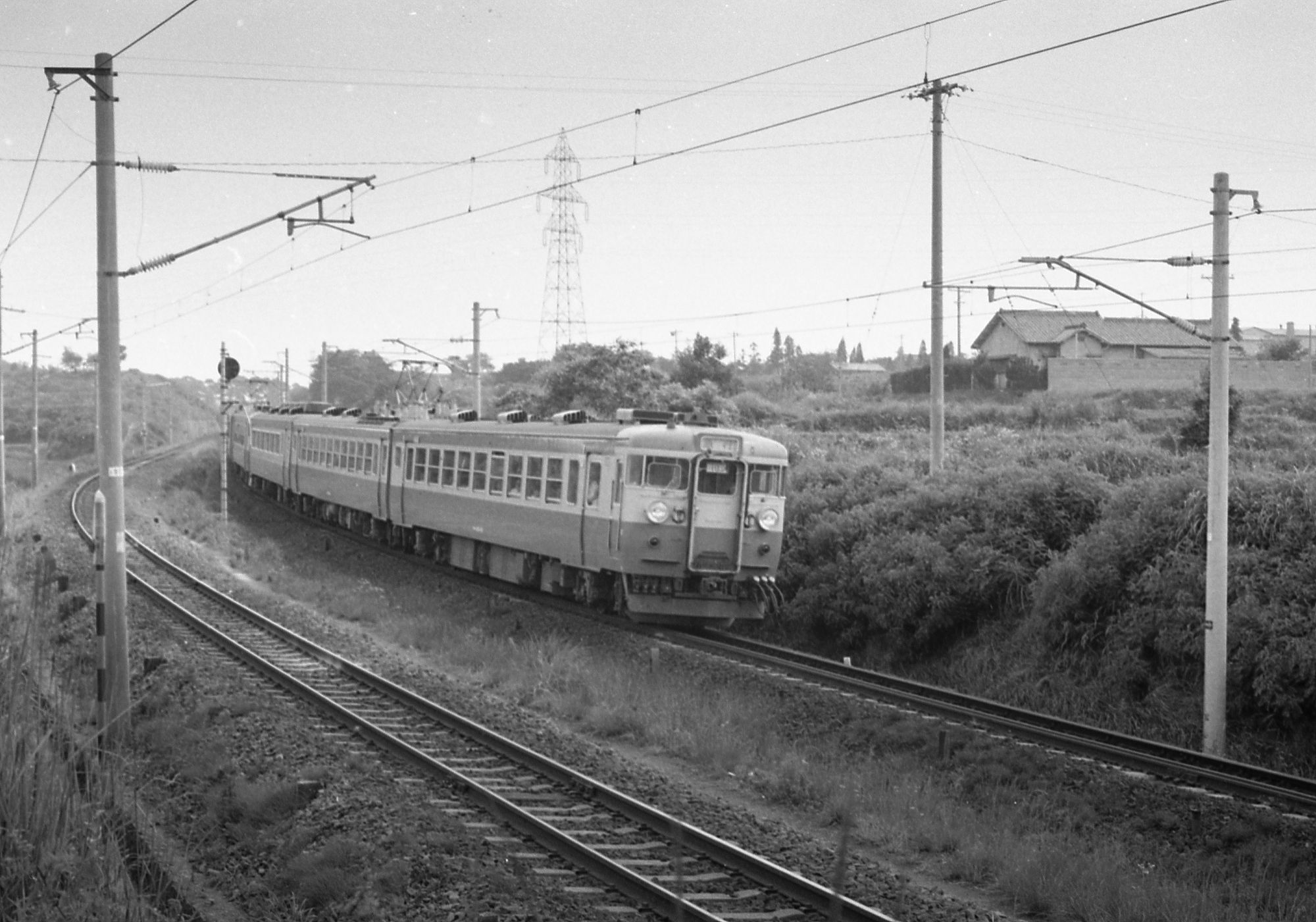 東北本線 下り急行いわて（日和田駅-五百川駅間） : 南風・しまんと