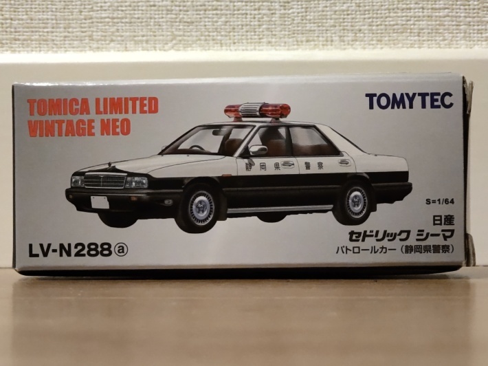 トミーテック・LV-N288a 日産 セドリックシーマ パトロールカー（静岡
