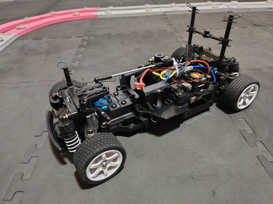 BT-01の部品でMB-01を4WD化 : 動力模型などのブログ