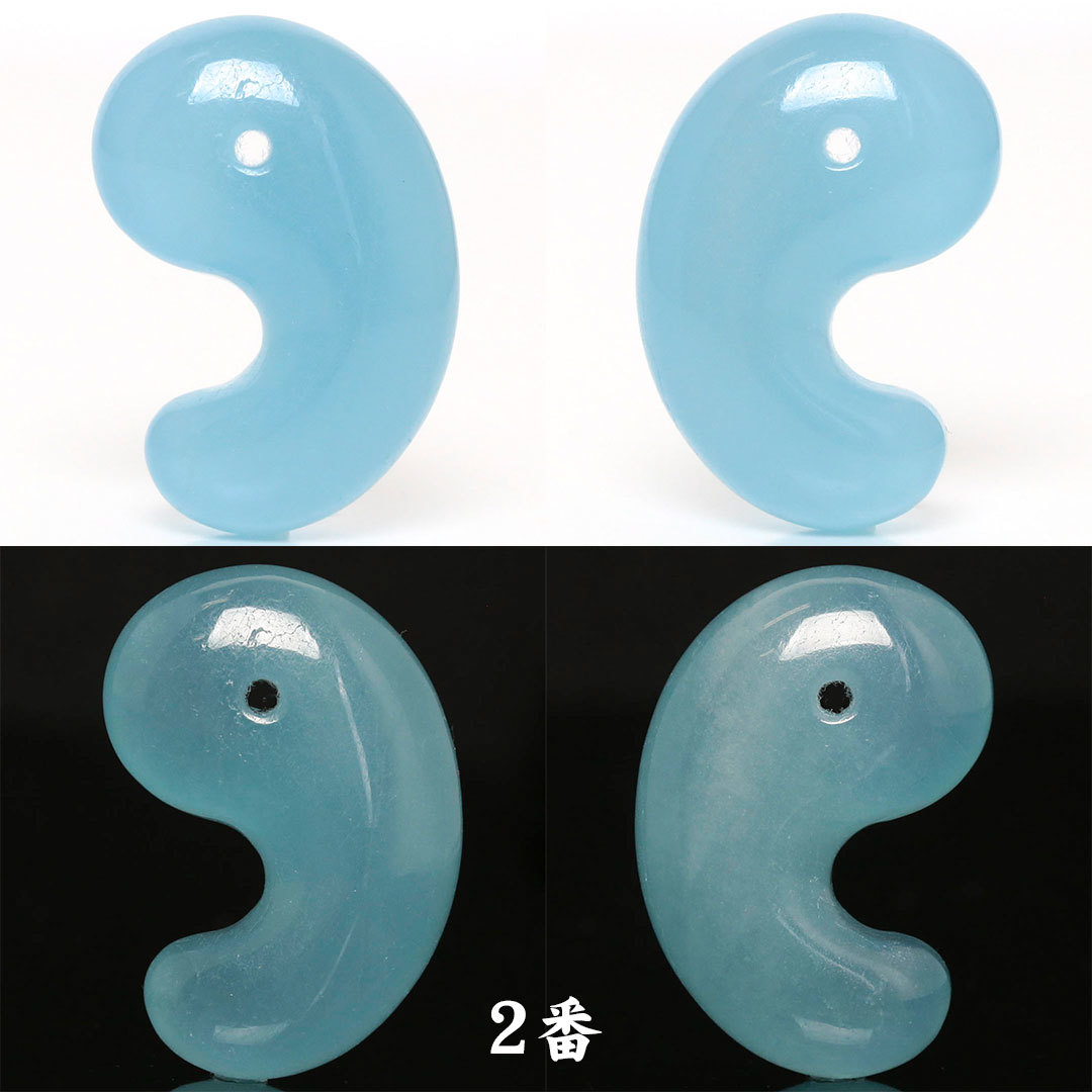 新作勾玉！)アクアマリン出雲型勾玉 ブラジル産 - 石の音ブログ