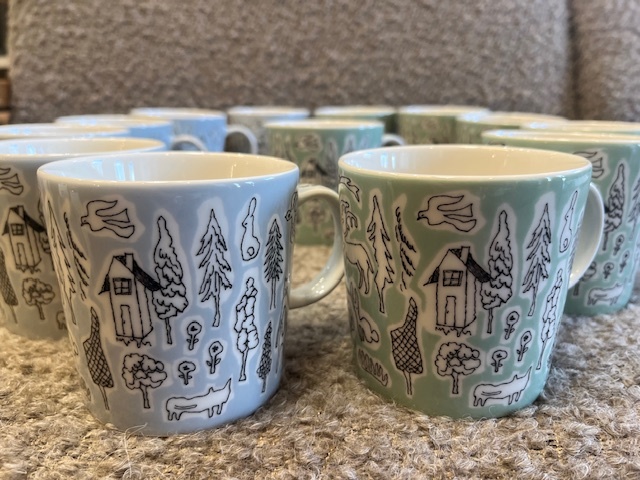 先日発売しあっという間に完売していた日本限定イッタラ X ミナ