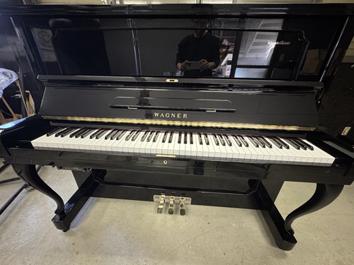 WAGNER W2C アップライトピアノ 調律＋クリーニング修理作業 - ピアノ