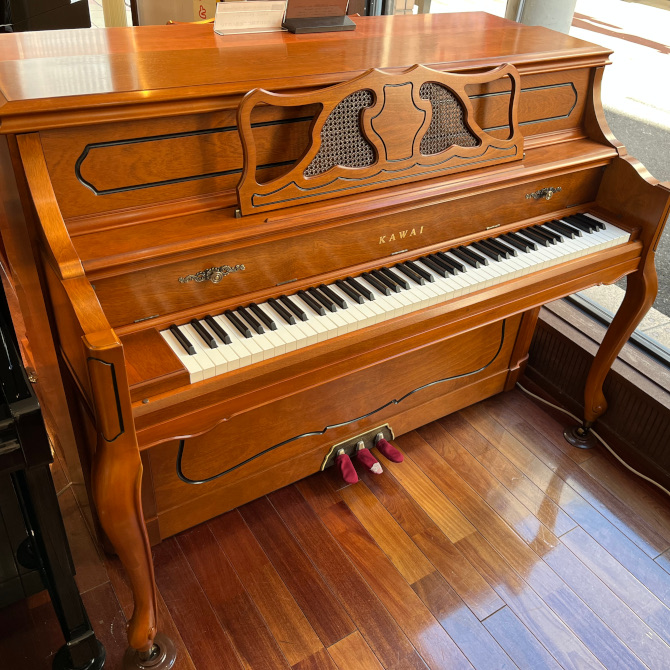 店頭展示品》C-880FRG カワイアップライトピアノ | ご成約済み商品