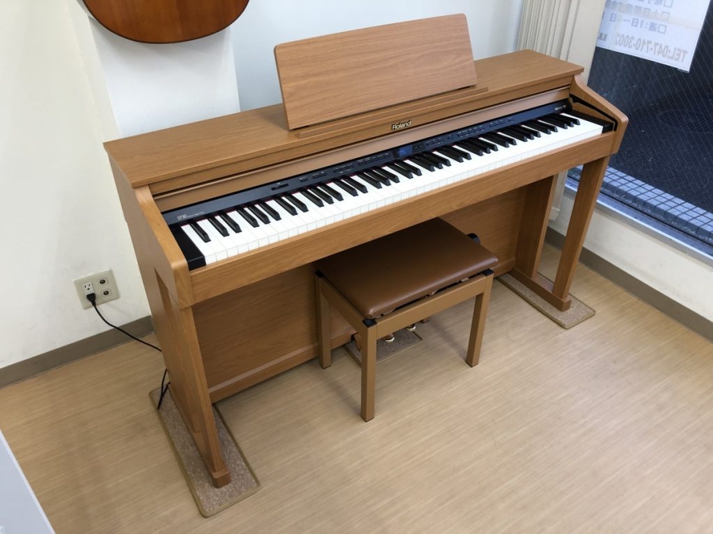 Roland HP503-LWS 2012年製 中古 電子ピアノ 椅子付き ライト