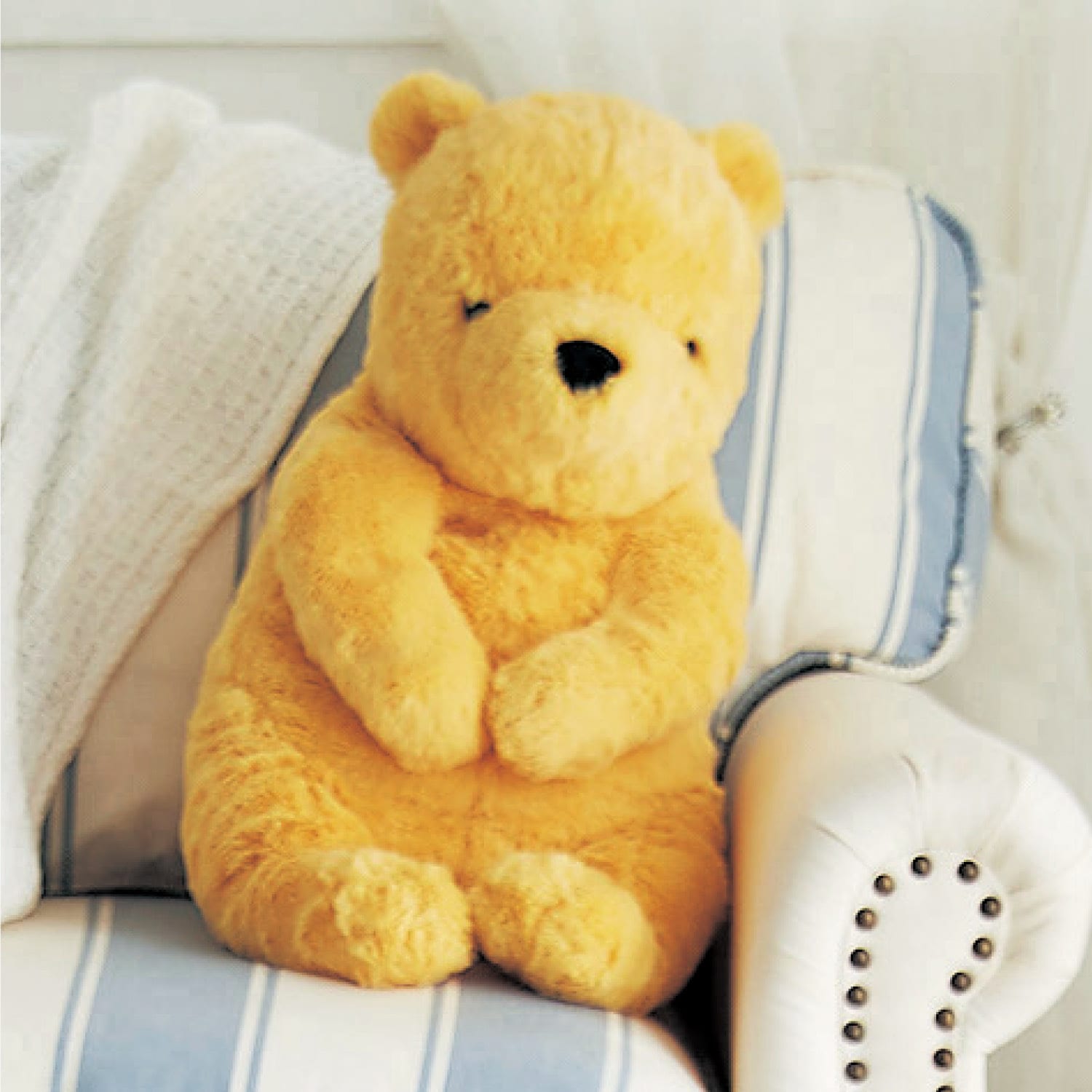 抱き心地がちょうどいい大きめサイズのぬいぐるみ「クラシック・プー