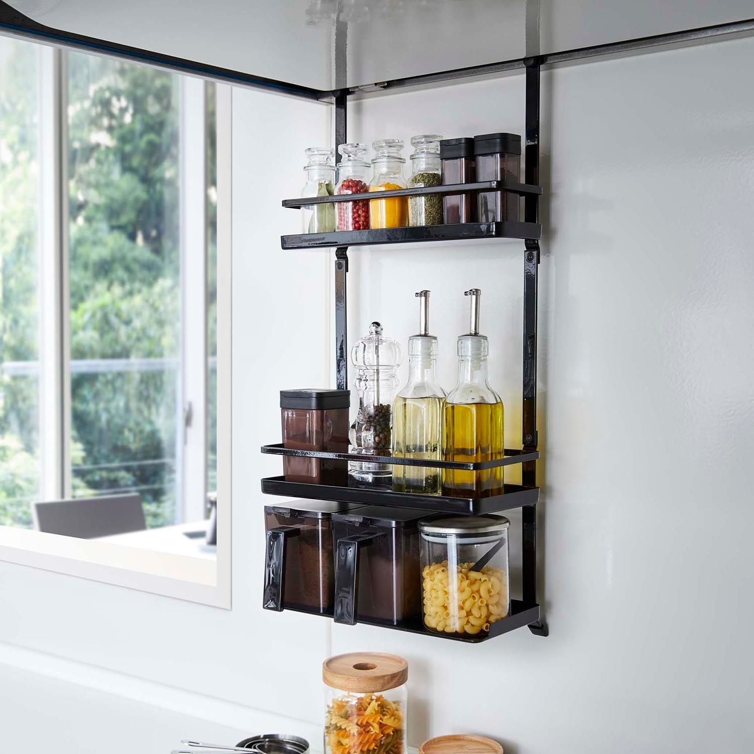 レンジフードに引っ掛ける調味料ラック3段（コーナーラック/コンロ