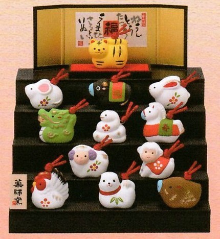 薬師窯 錦彩招福寿々十二支段飾り（土鈴・小）【十二支揃い/通販/激安