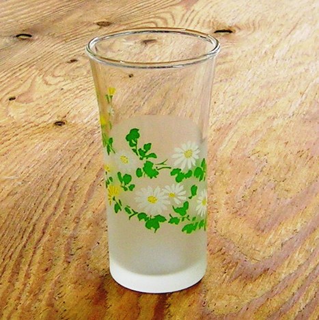 昭和レトロ マーガレット柄 一口ビールグラス 【通販 花柄 ガラス食器