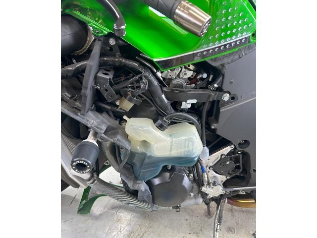 ニンジャ ZX14R ブレーキフルード交換 クラッチフルード交換