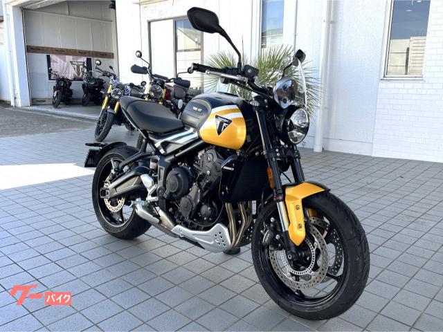 TRIUMPH トライデント660 コスミックイエロー／サファイア