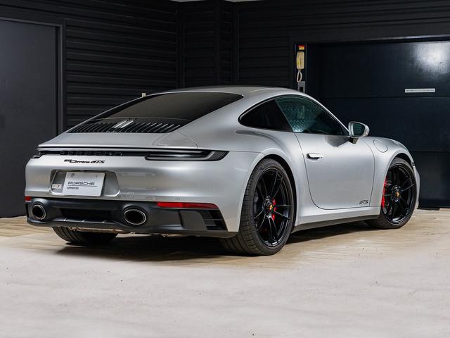 ポルシェ 911 911カレラGTS GTシルバーM ブラック 右Hの