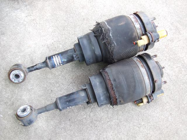 リンカーン ナビゲーター 型式不明 エアサスからコイルスプリング交換