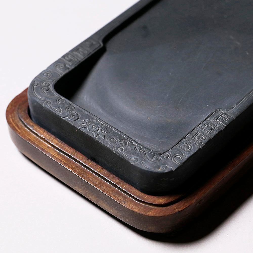 歙州 黒龍尾硯 無紋理水舷坑石 5.7吋 – PIGMENT TOKYO