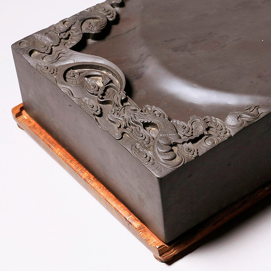 宋坑 彫花硯 有眼柱 – PIGMENT TOKYO