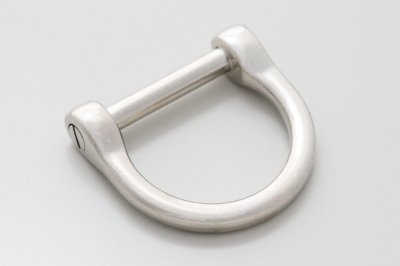 ネジカン201(アーチ) ニッケルシルバー | ヌメ革と真鍮金具とレザー