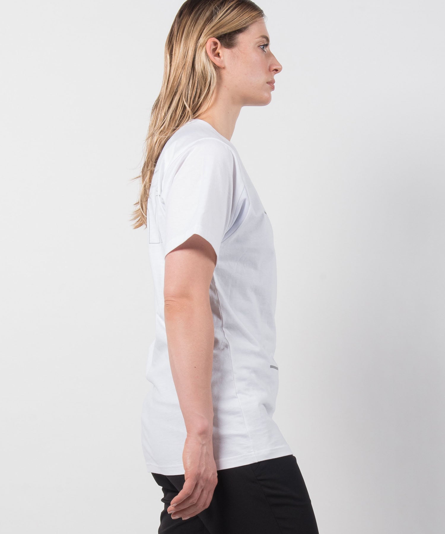 WOMENS】速乾Tシャツ Mesh Parts T-Shirt | +phenix(プラスフェニックス)